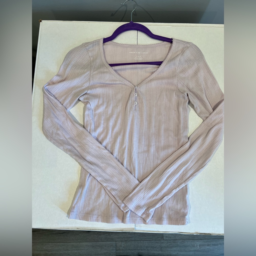 American Eagle Lavender Ribbed Long Sleeve Henley Top Size Medium